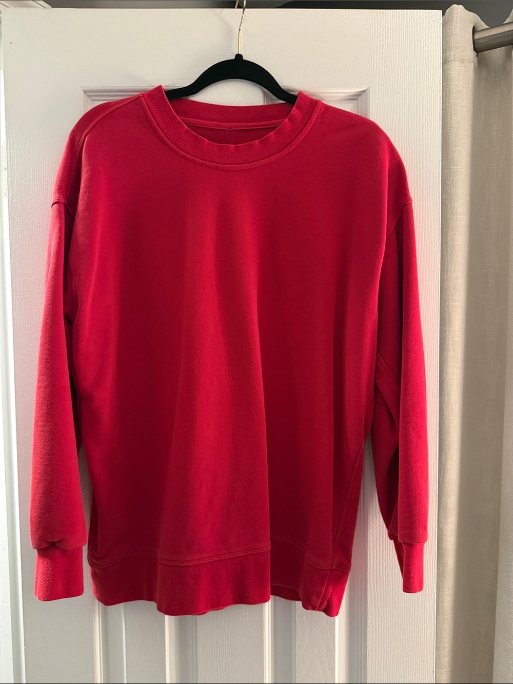 Women perfectly oversized crew - true red - size 6